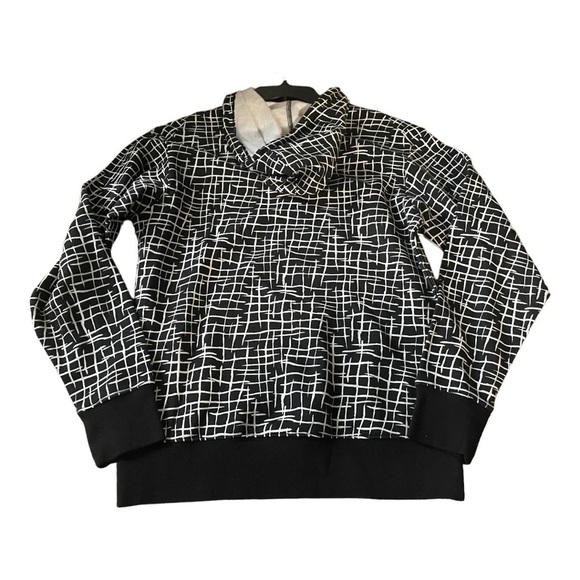 𝅺CRISTINA MARTINEZ GENDER INCLUSIVE GRAPHIC FLEECE HOODIE IN BLACK LADDE… - Picture 3 of 12